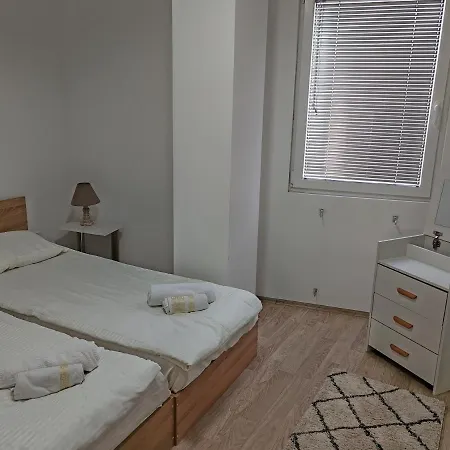 Apartment Modern Flat M&m *