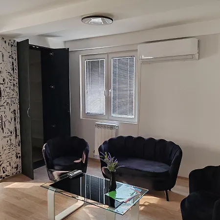 Modern Flat M&m Apartment