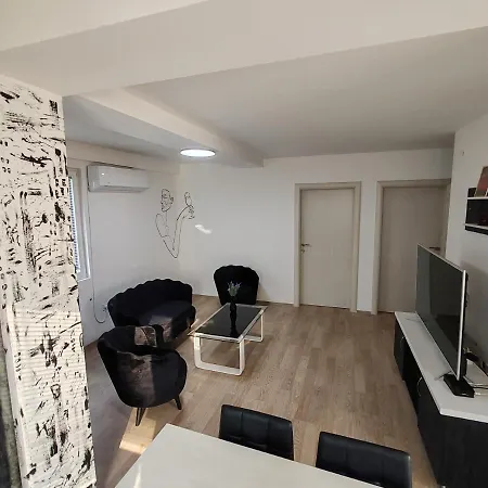 Apartament Modern Flat M&m *