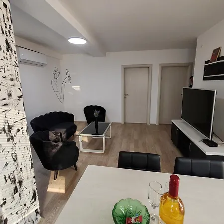 Apartament Modern Flat M&m *
